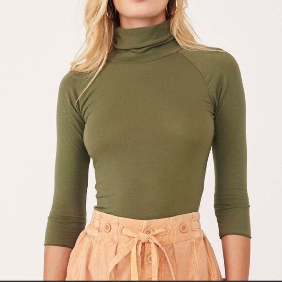 NWT Free People Turtleneck - Picture 1 of 4
